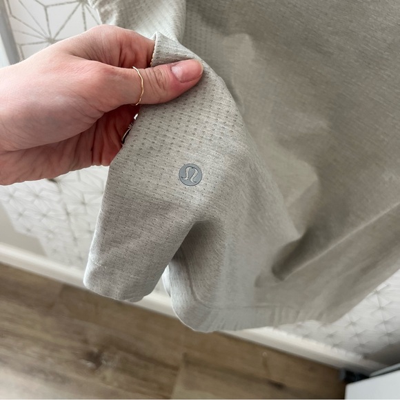 Lululemon Metal Vent Tech Tank Oatmeal - Picture 5 of 7